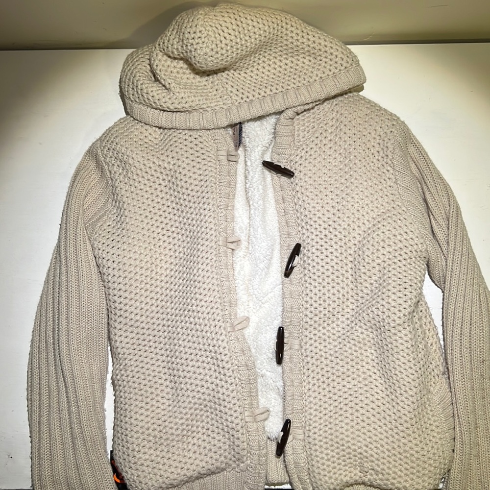 Pull&Bear Sweater, size women’s medium